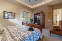 Close to la Quinta  Village- All King Beds - Pool / Spa Orchard  3Br #066781 - 3-نجوم