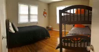 The Water House-Sleeps 10-1 Mile to Boone Pickens - 무료 와이파이