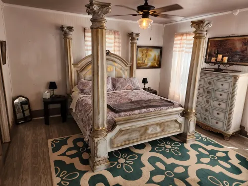 Unwind at the Lotus house Opal suite. - Wifi