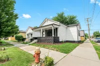 Aveline’s Abode - N. Corktown - Bungalows