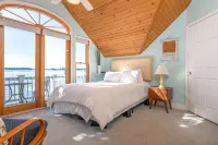 Best Sunsets on Indian Lake. Perfect for Fall & Winter Escapes! Close to Skiing. - 3-Star