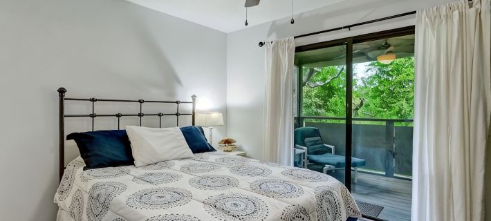 Short walk to the beach- 2BR, 2BA “Tranquility on Amelia" Hotels in Fernandina Beach