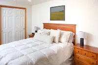 Spacious, Newly Updated Townhouse - Pinehill #12 - 3-Star