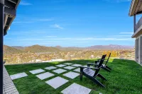 Black Mountain Gem! Completely Renovated! 10am Check-in and 3 pm Check-Out!!! - 무료 와이파이