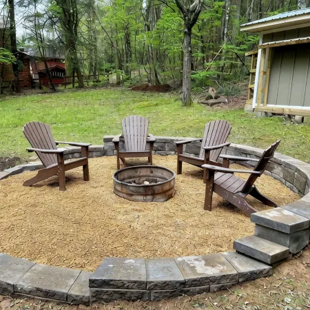 Blue Ridge Riverfront Cabin•2-Level Deck•Sleeps 8