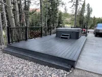 Chalet Black: Modern Ski Resort Haven in Wooded Paradise! 4 queen beds - Feriehus