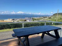 Cozy 2-bedroom cabin in charming Mutiny Bay - 2-Star