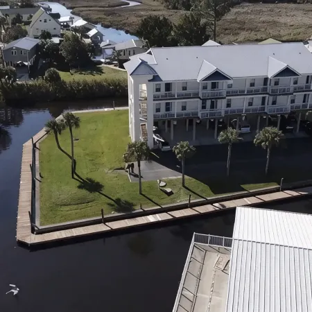 Fisherman’s Dream - condo on canal where the Suwannee meets the Gulf