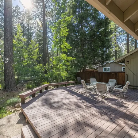 Fun Family Cabin in the Heart of the Lost Sierra w/ BBQ, Games and Tons of Space