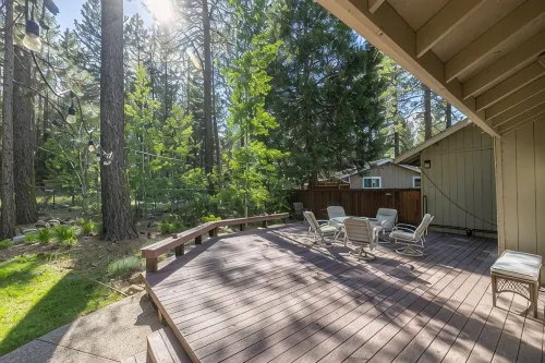 Fun Family Cabin in the Heart of the Lost Sierra w/ BBQ, Games and Tons of Space - Chalets
