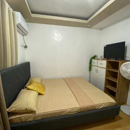 Caleb Homestay (3BR Townhouse with AC in 2 bedrooms)