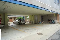 Business Hotel East Park Ritsurin - parking