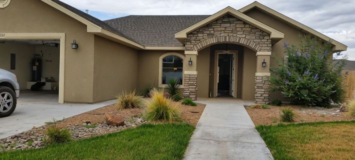 The Coop is a cozy pet friendly home in the heart of Roswell near hospitals Hotels in Chaves County