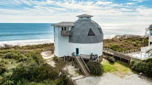 Oceanfront Seaside Stargazer+Hot Tub+Pets OK+Infinity Table+Beach Gear+4 Kings - 4 stjerner