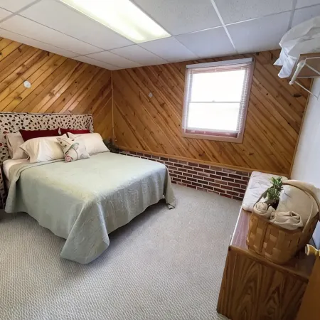 Mulholland Garden Apartment