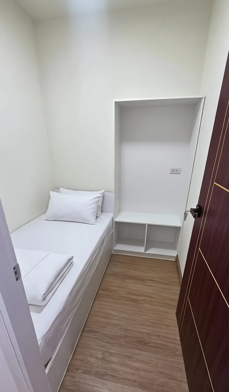ห้องพักมาตรฐานเตียงเดี่ยว - พร้อมห้องน้ำที่ใช้ร่วมกัน