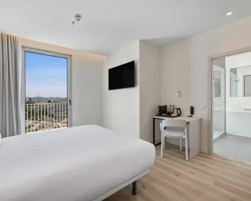 B&B Hotel Porto Centro Massarelos 塞多菲塔附近的飯店
