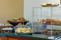 The Gunnison Inn at Dos Rios Golf Course - breakfast