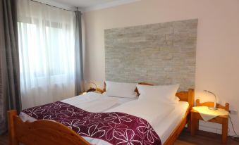 Hotel & Weinstube Restaurant Filling - Housity