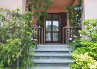 Ca' Rosa B&B Hotel a Uggiate con Ronago