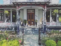 The Hugh Boutique B&B