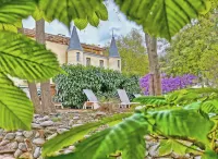 Appart'Hotel Castel Emeraude, Charme et Caractère Hotels in Céret