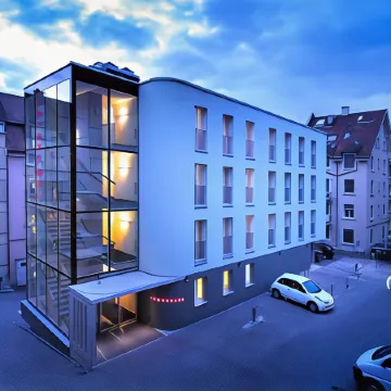 Hotel Krone Unterstrass Отели рядом с достопримечательностью «Швейцарская высшая техническая школа Цюриха»