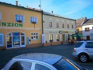 Penzion a Restaurace U Vladaře