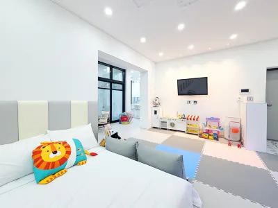 Gapyeong Tourkids Pool Villa Hotels near Yongchu Valley