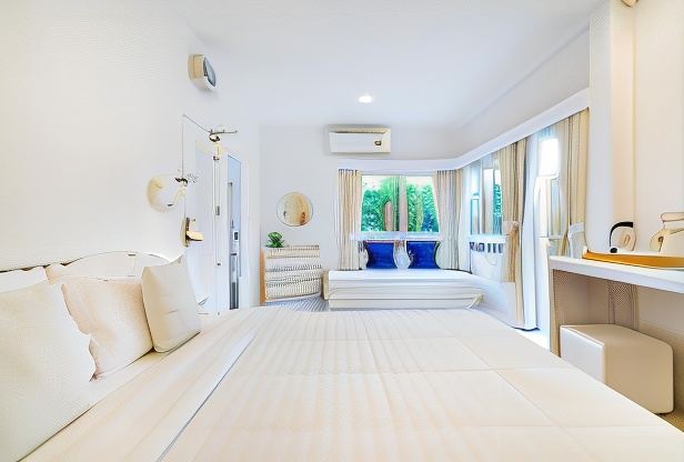 Baan KangMung Hua Hin on the Beach