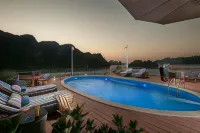 阿其佩拉古貓咪傳統遊輪酒店