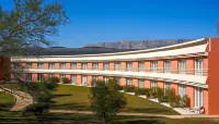 Hôtel Mount Venturi - Aix-En-Provence Sainte-Victoire - Bar & Restaurant & Padel Hotels in La Bouilladisse