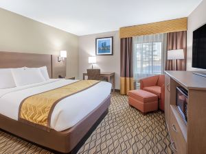 Baymont by Wyndham Grand Rapids Airport