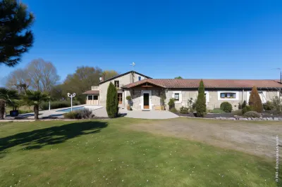 Domaine Castetbieilh Hotels in Saint-Lon-les-Mines