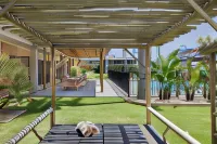 South Pacific Palms Motor Inn Hotels in Tuncurry