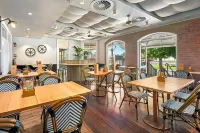Loxton Community Hotel Motel Hotels in Loxton