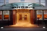 The Windsor Hotel Hotels in Уитли Бэй