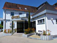 Hotel Hellers Twenty Four II -24h-Check-in- Hôtels à proximité de la Friedrichshafen Stadt