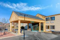 La Quinta Inn by Wyndham Wausau Hotels near Greater Wausau Children＇s Museum