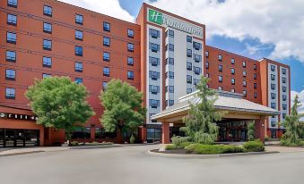 Holiday Inn & Suites Windsor (Ambassador Bridge)