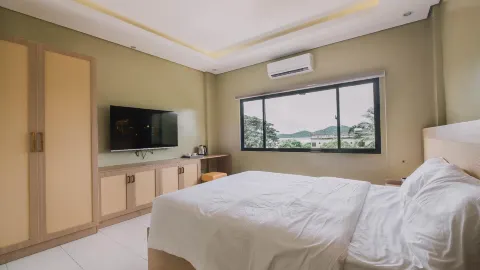 Tropicasa Coron Resort and Hotel in Coron