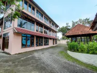 SPOT ON 93539 Juan Guest House Hotels in Patikraja