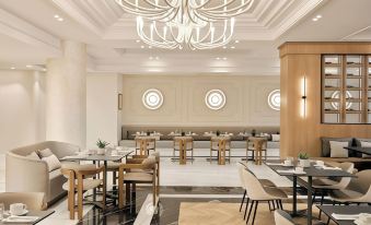 Minoa Palace Resort