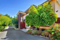 Lake Wendouree Luxury Apartments Hotels in Delacombe