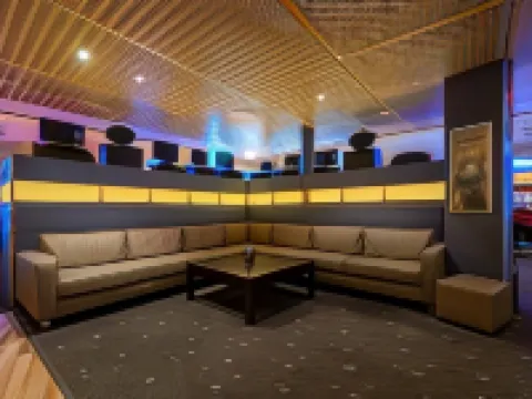 Bridge Hotel Hotels in Smithton