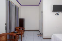 Urbanview Syariah Zidney 3 Salatiga by RedDoorz