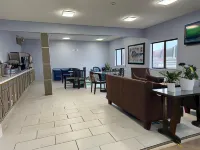 Super 8 by Wyndham Mason City - 2-Star
