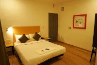 Treetops Inn