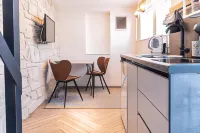 L&B Amphitheater Apartments - 3-Star