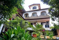 Hotel & Restaurant Fleur de LIS Hotels in 